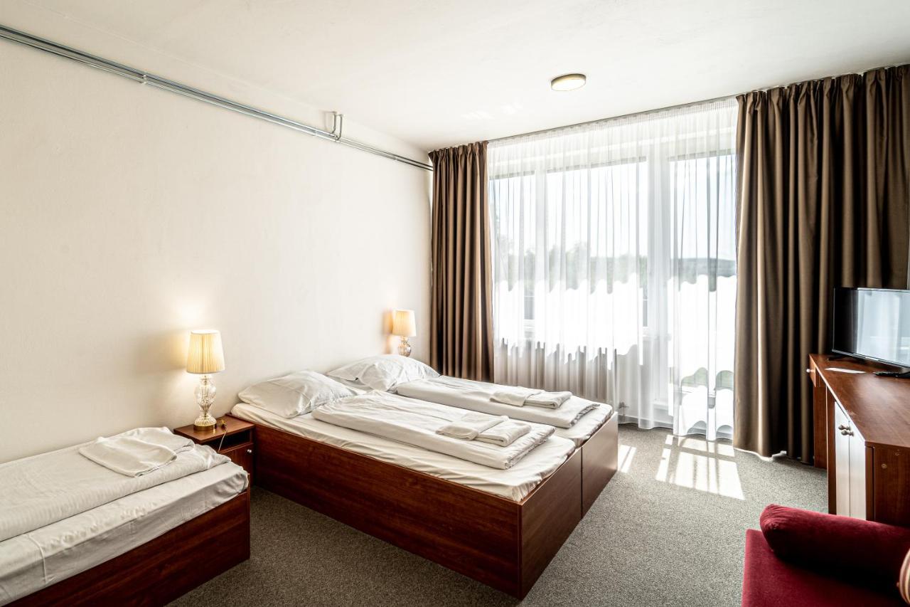 Hotel Fontana Brno Esterno foto
